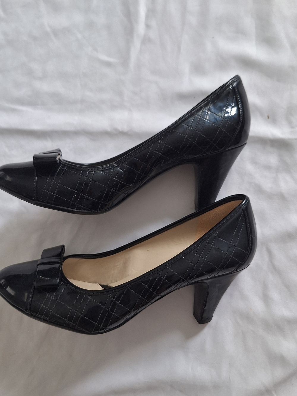 Naturalizer Women's Black Quilted Patent Bow Pumps 8 1/2 - Picture 2 of 6